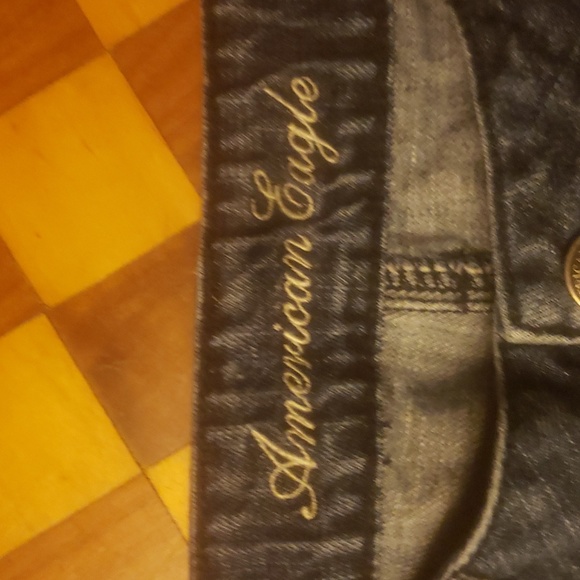 Women's American Eagle shorts size 8. - Picture 3 of 4